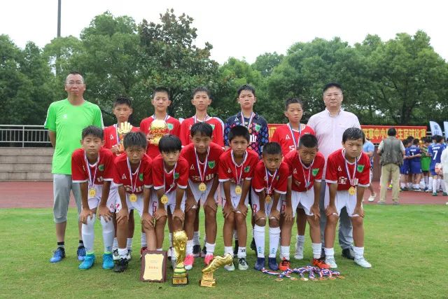 孔蒂准备接掌曼联帅位，卡里克面临下课危机