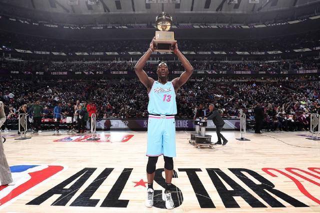 曼联遭热刺绝平，卡里克面临巨大的压力